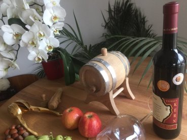 Preview: Holzfass 1 Liter Eichenfass für Schnaps, Whisky und Rum zur optimalen Lagerung und Reifung